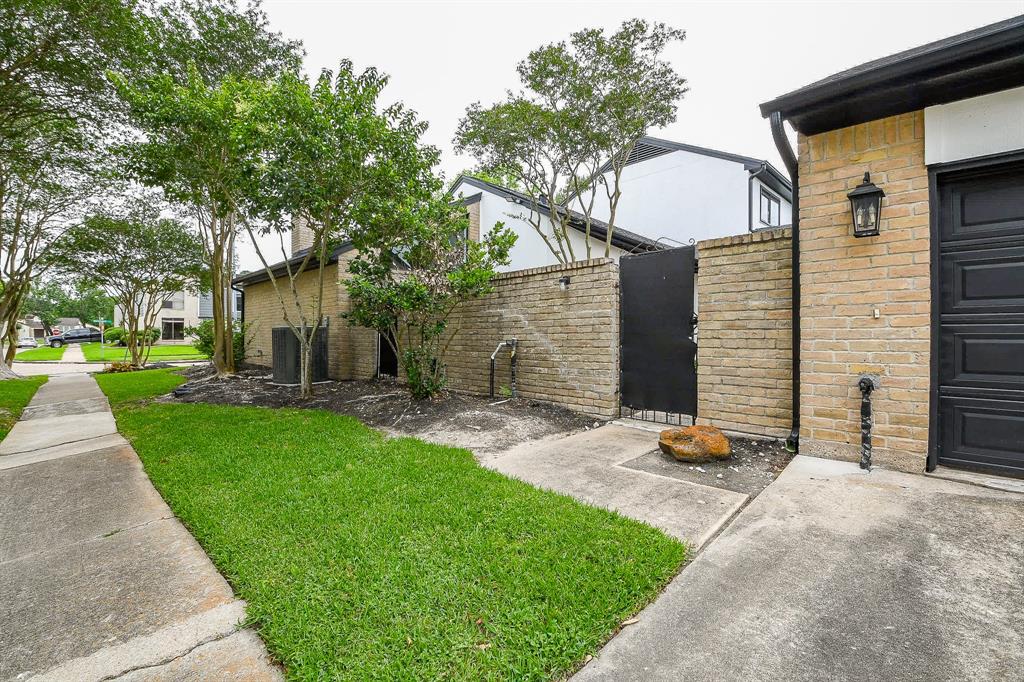 7702 Moondance Lane, Houston, Texas image 7