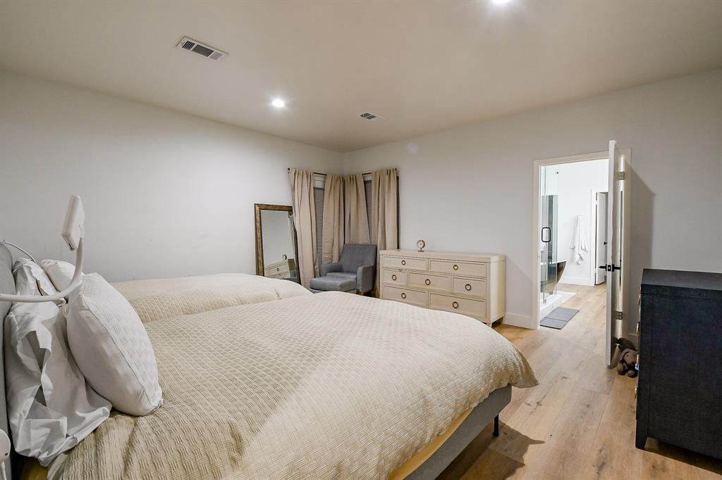 7702 Moondance Lane, Houston, Texas image 27