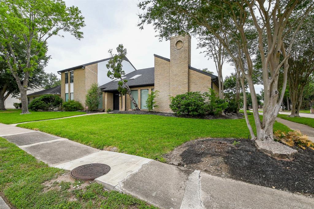 7702 Moondance Lane, Houston, Texas image 2