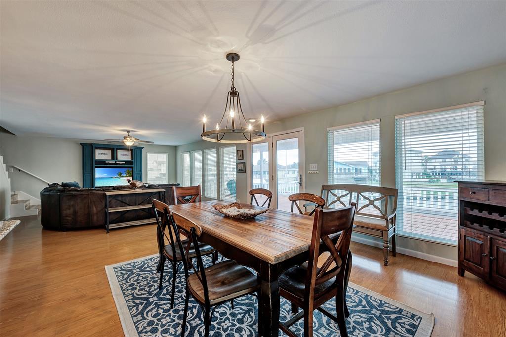 1327 Tiki Drive