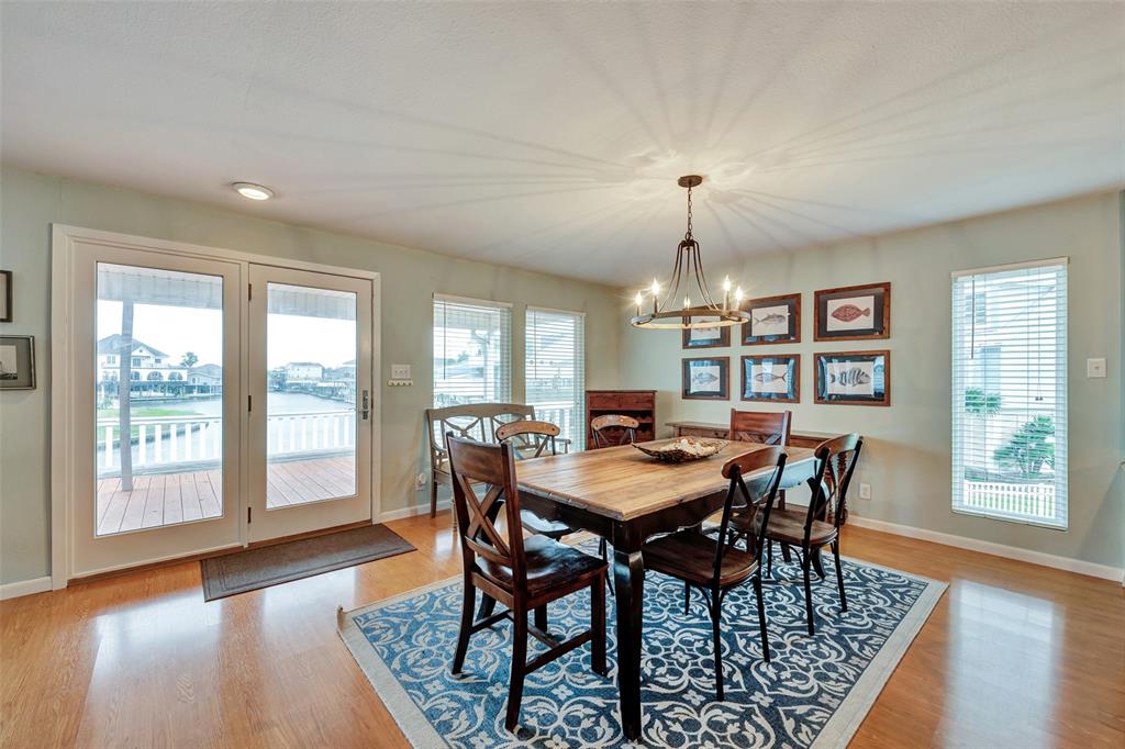 1327 Tiki Drive