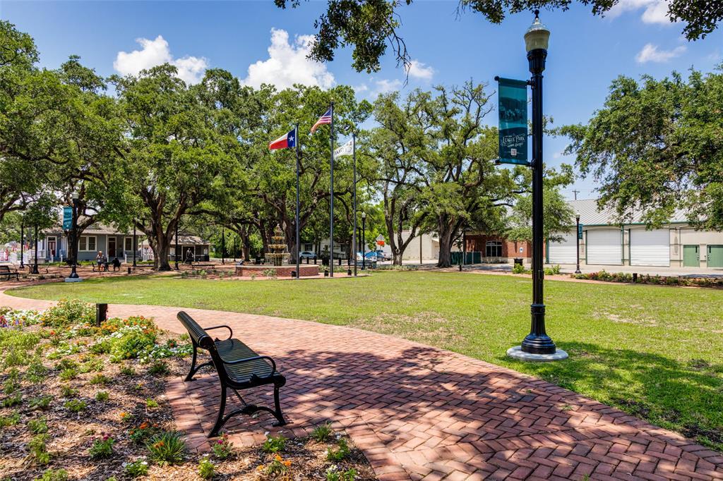 2217 Creekside Stables Road, League City, Texas image 11