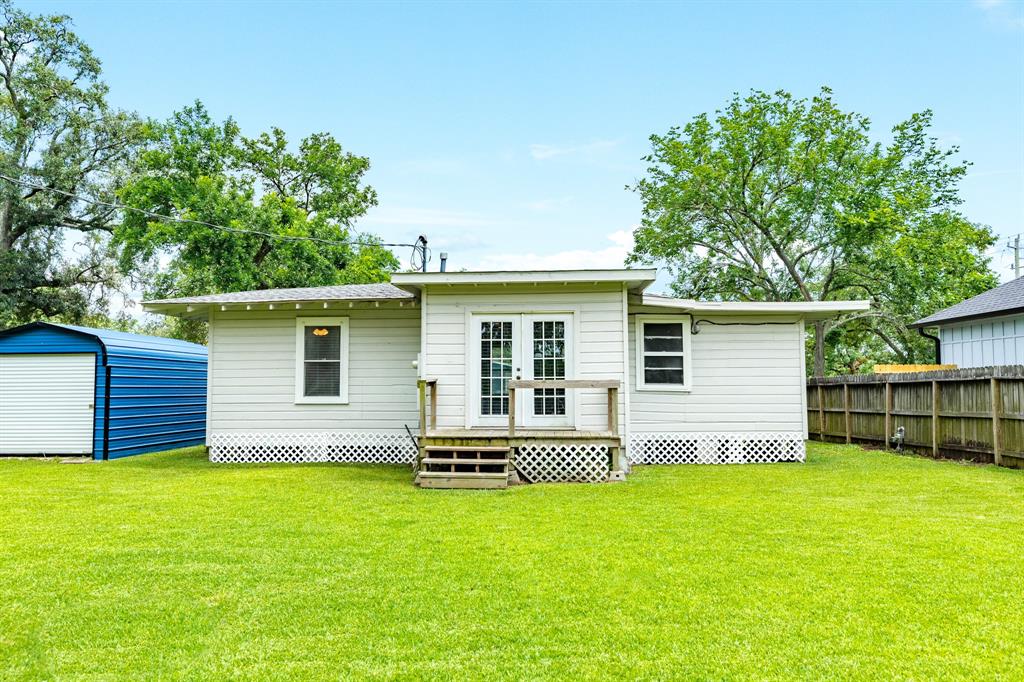 103 Magnolia Street, Lake Jackson, Texas image 4