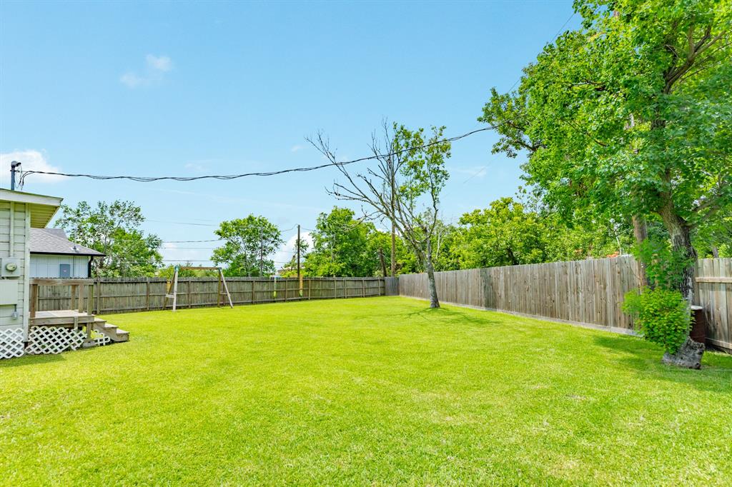 103 Magnolia Street, Lake Jackson, Texas image 6