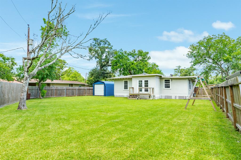 103 Magnolia Street, Lake Jackson, Texas image 5