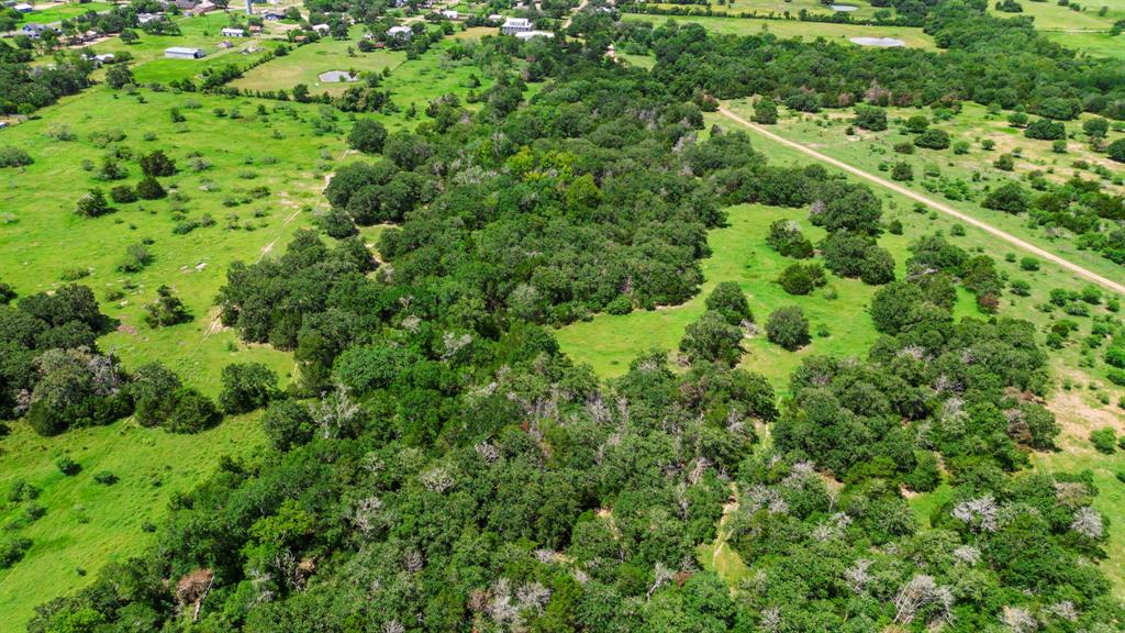 812 W Tobias Road, Ellinger, Texas image 4