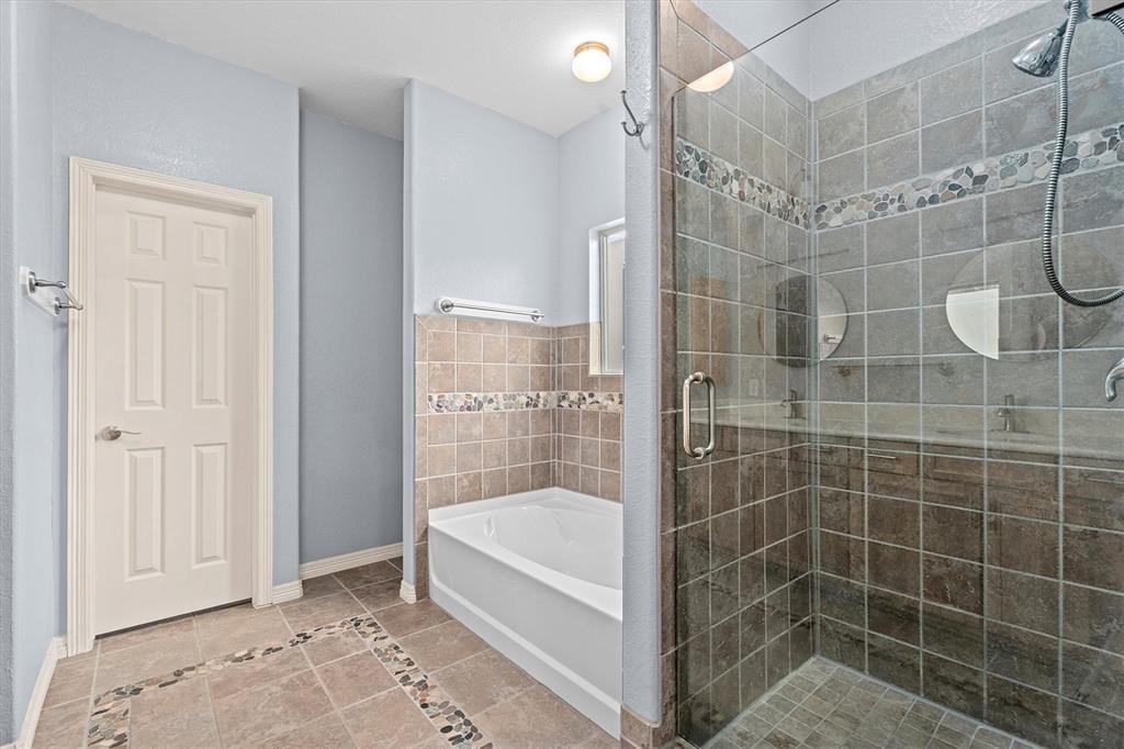 11807 Walraven Drive, Huffman, Texas image 25