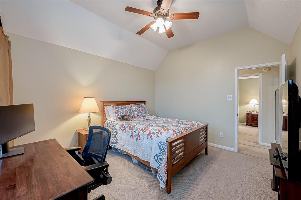 3523 Whispering Brook Drive, Kingwood, Texas image 33