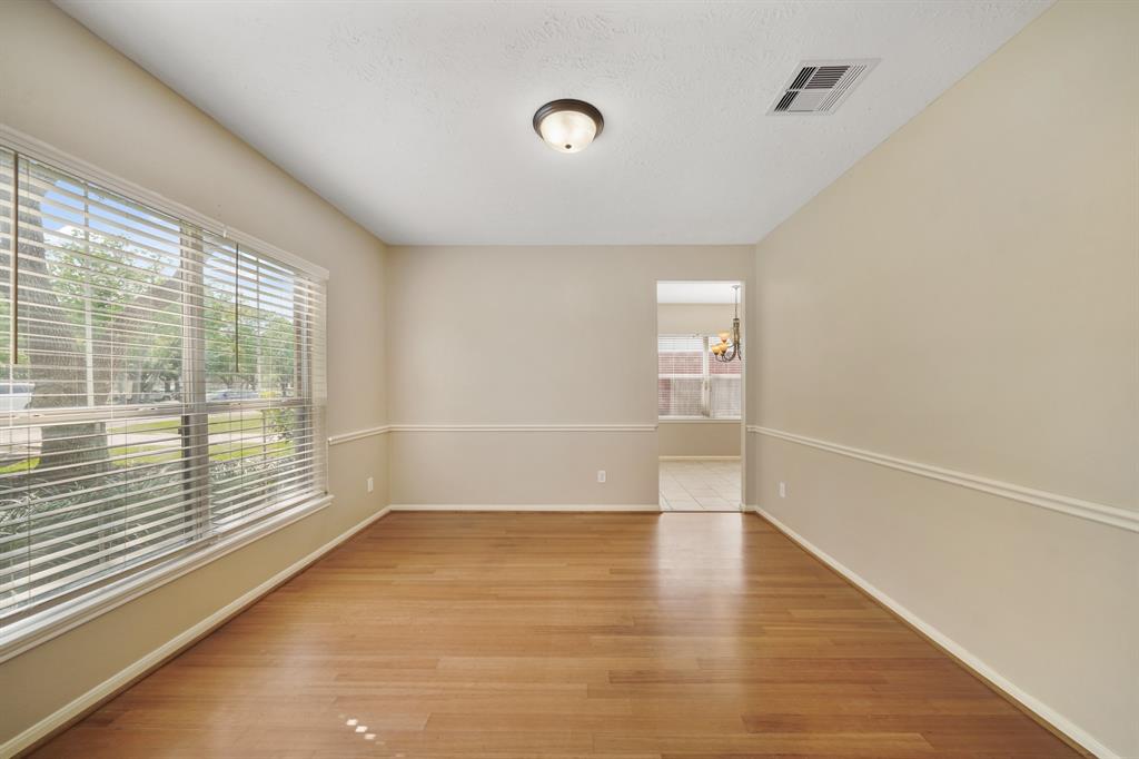 3914 N Barnett Way, Missouri City, Texas image 7