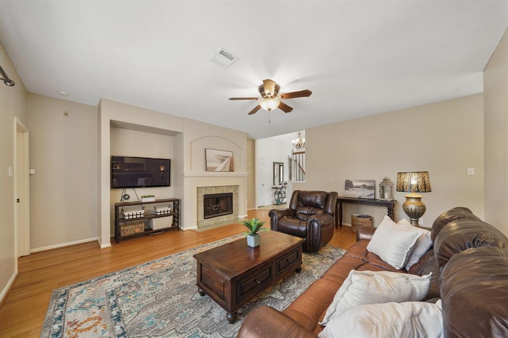 3914 N Barnett Way, Missouri City, Texas image 12