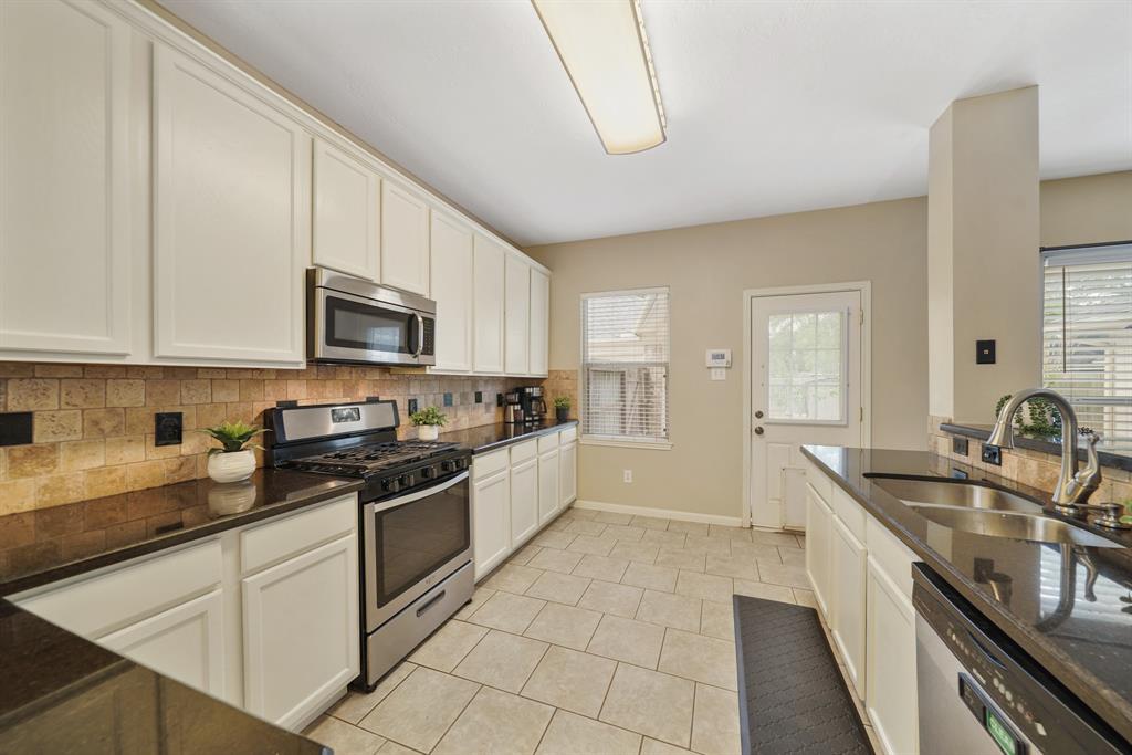 3914 N Barnett Way, Missouri City, Texas image 15
