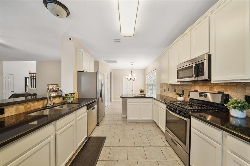 3914 N Barnett Way, Missouri City, Texas image 14
