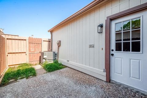 A home in Missouri City