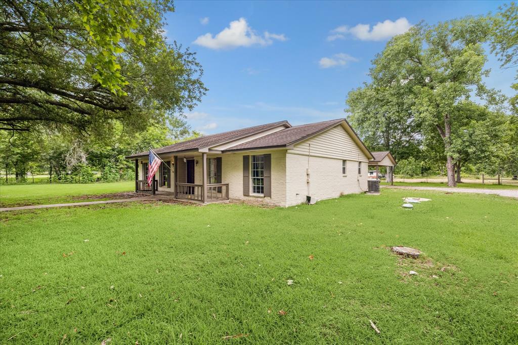 4503 County Road 888 Road, Rosharon, Texas image 3