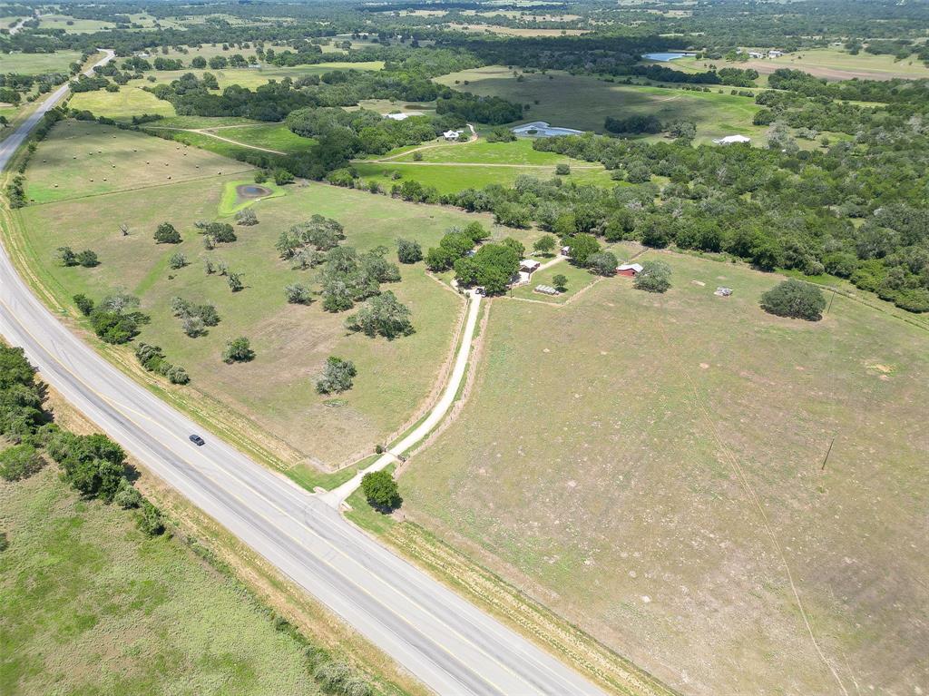 7841 Us Hwy 77, Hallettsville, Texas image 17