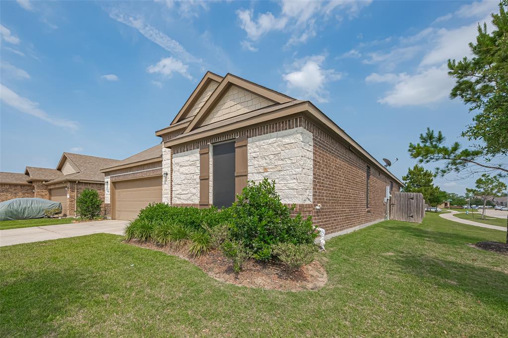 15602 Clearwater Bend Drive