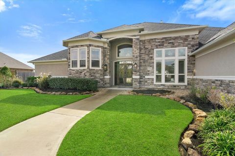 Single Family Residence in Baytown TX 4756 Dutton Lake Drive.jpg