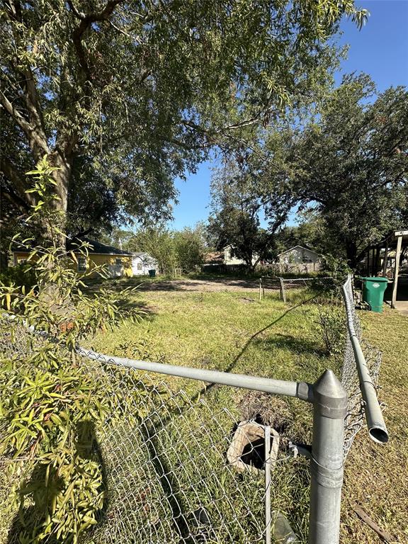 212 Denham Avenue, Pasadena, Texas image 2