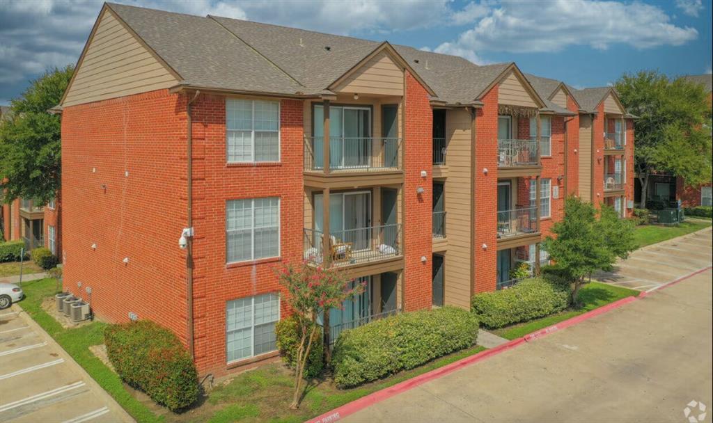 3440 E Rosemeade Pkwy