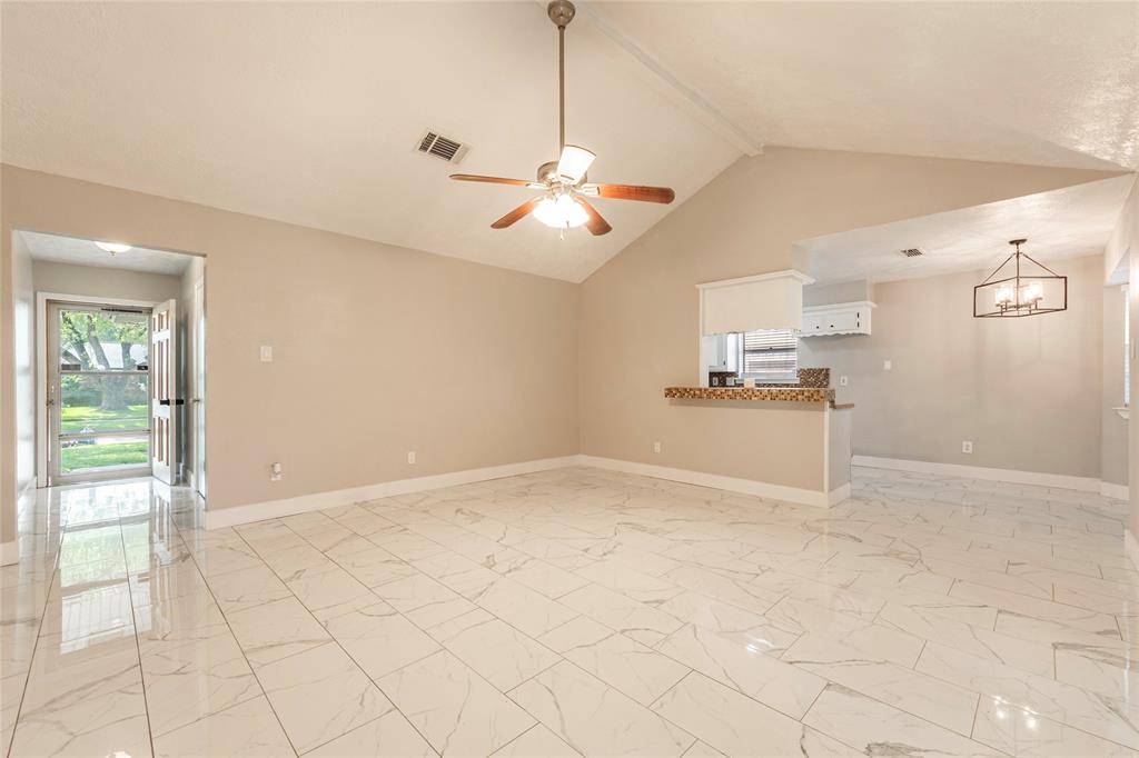 9807 Catlett Lane, La Porte, Texas image 6