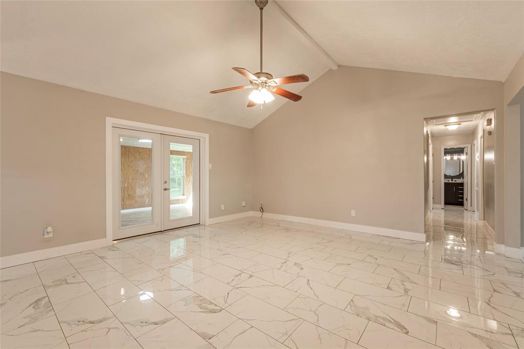 9807 Catlett Lane, La Porte, Texas image 5