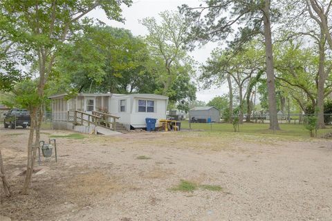 A home in Brazoria