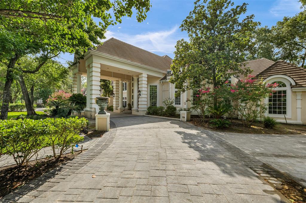 205 Grogans Point Road