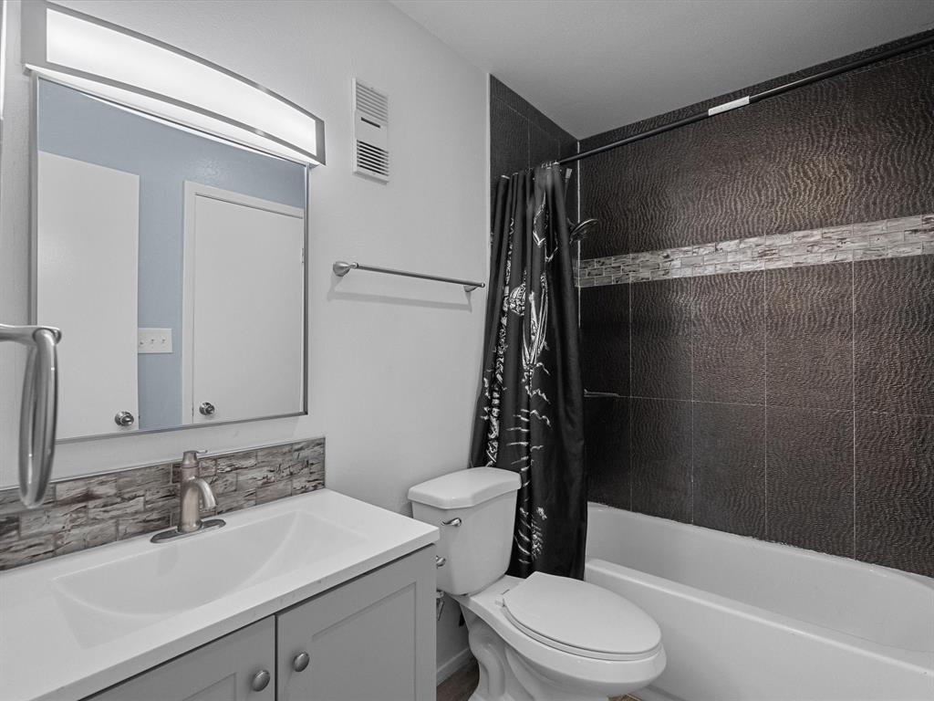3300 Pebblebrook Drive #7, Seabrook, Texas image 18
