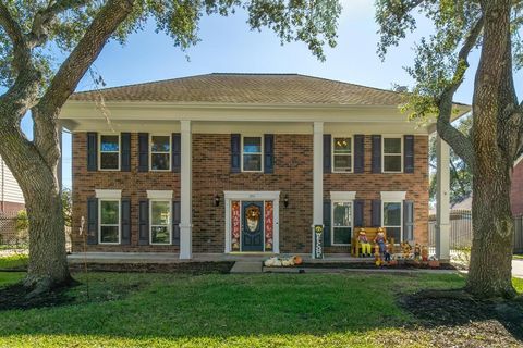 A home in League City