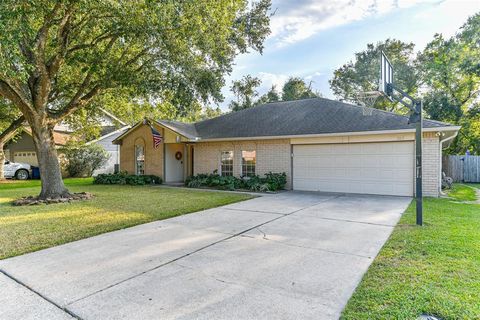 A home in League City