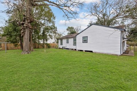 A home in La Marque