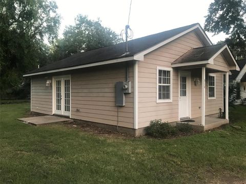 A home in Waller