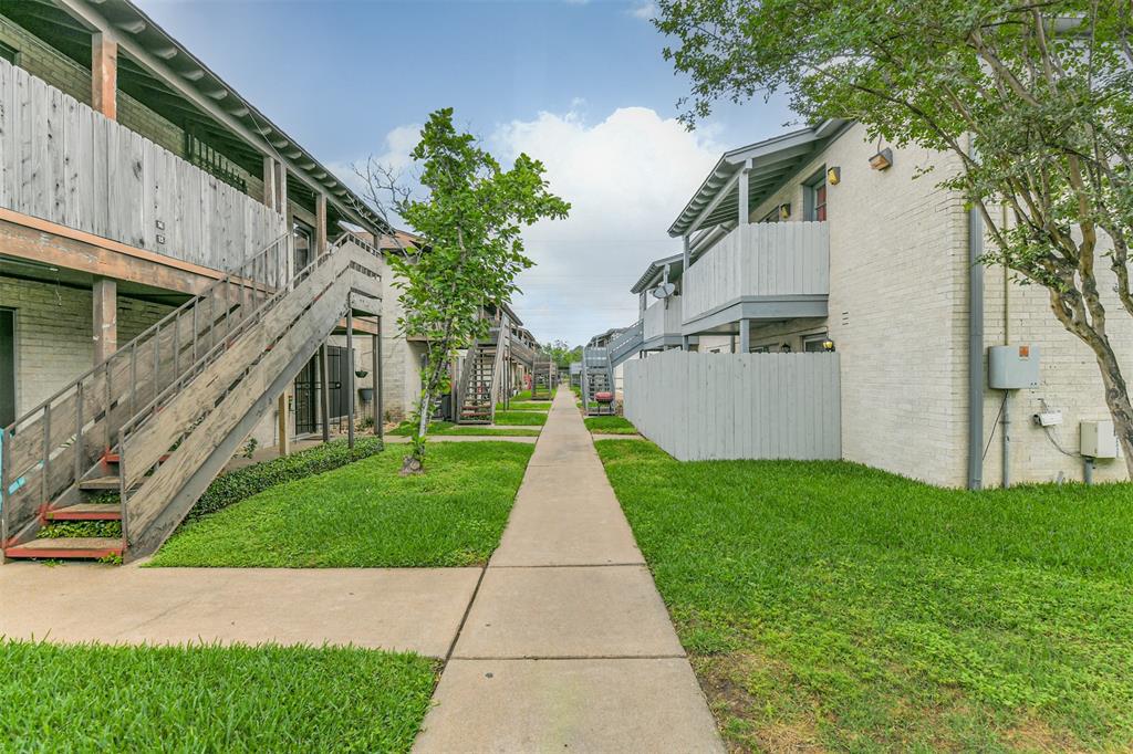 4500 Sherwood Lane #11, Houston, Texas image 3