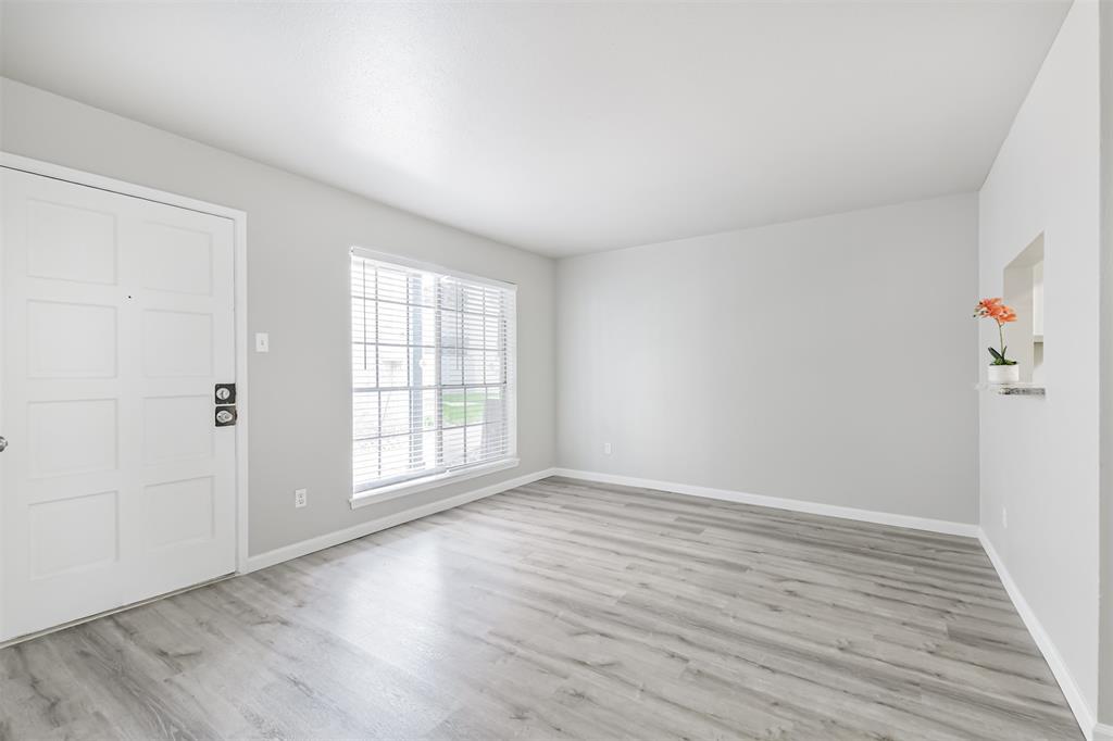 4500 Sherwood Lane #11, Houston, Texas image 7