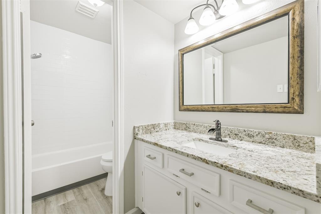 4500 Sherwood Lane #11, Houston, Texas image 18