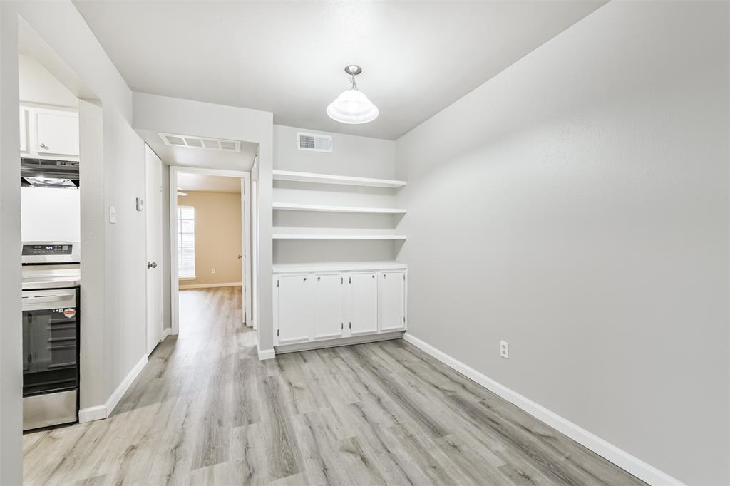 4500 Sherwood Lane #11, Houston, Texas image 9