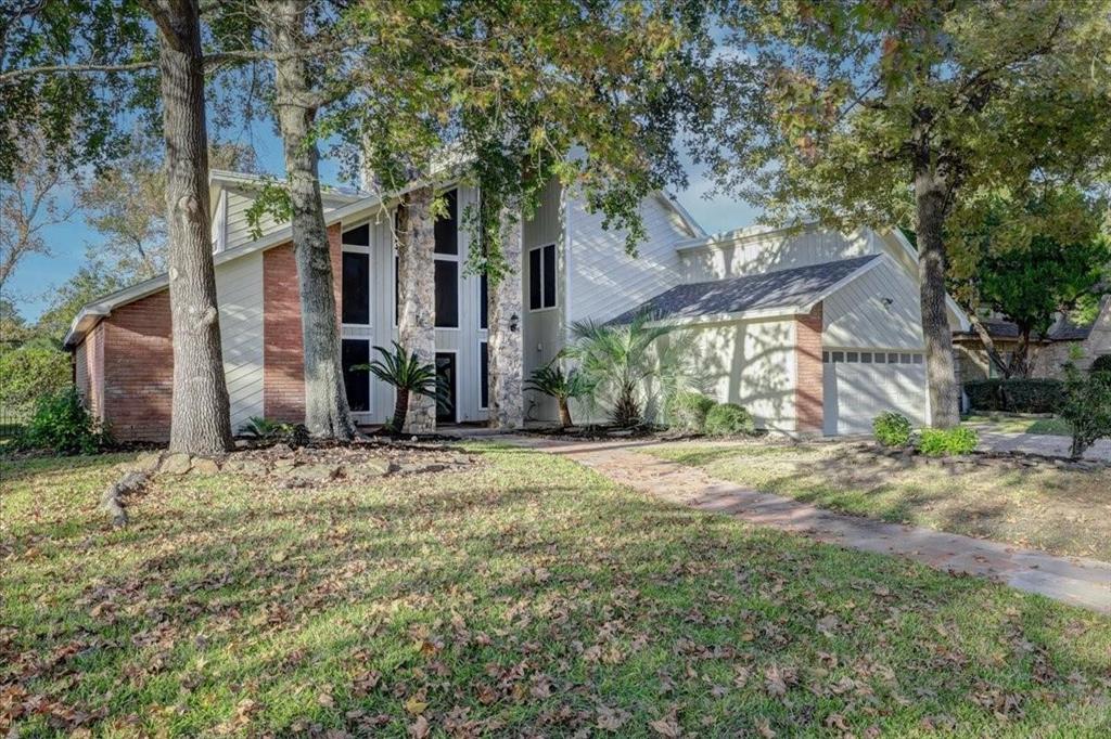 8407 Rebawood Drive, Humble, Texas image 2