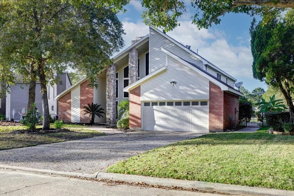 8407 Rebawood Drive, Humble, Texas image 4