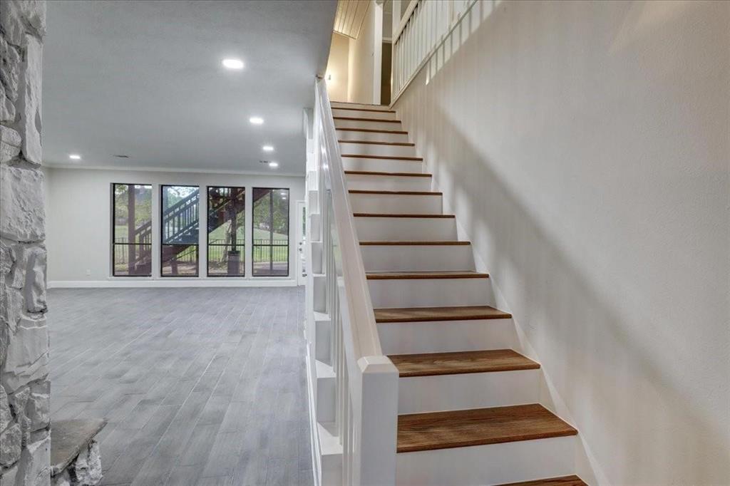 8407 Rebawood Drive, Humble, Texas image 7