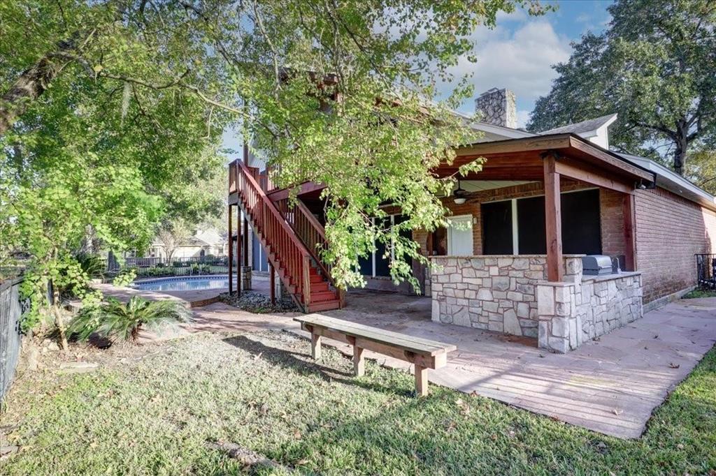 8407 Rebawood Drive, Humble, Texas image 32