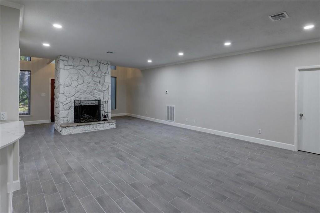 8407 Rebawood Drive, Humble, Texas image 6