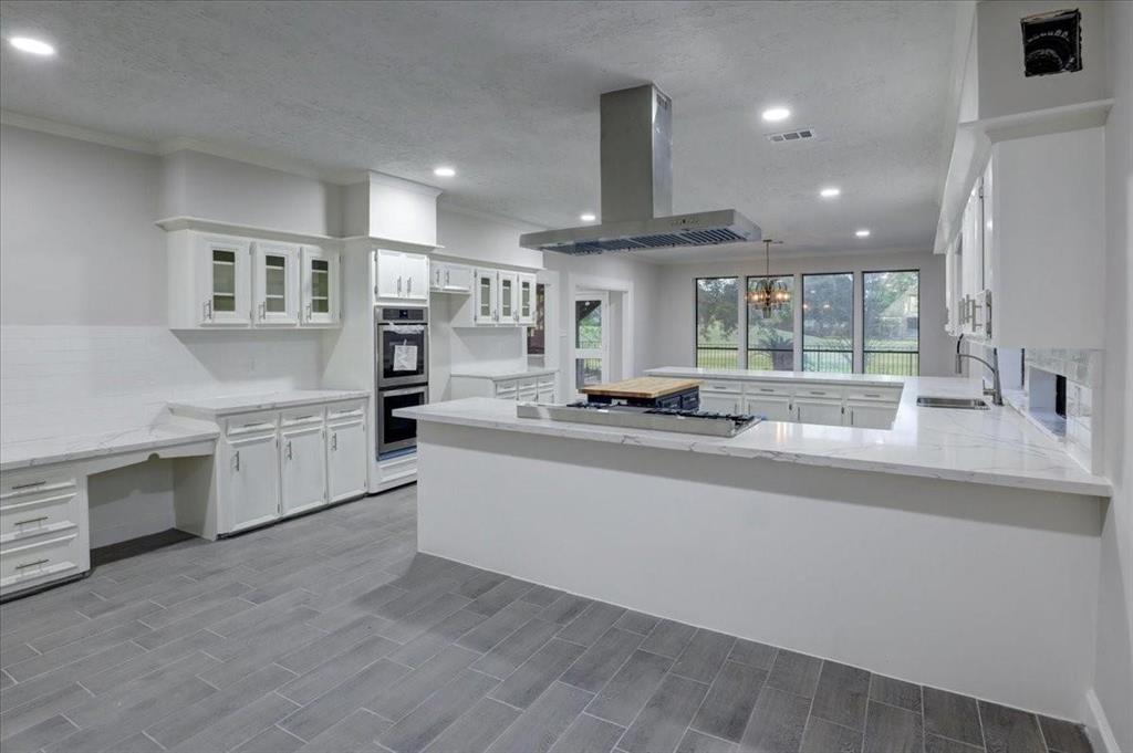 8407 Rebawood Drive, Humble, Texas image 19