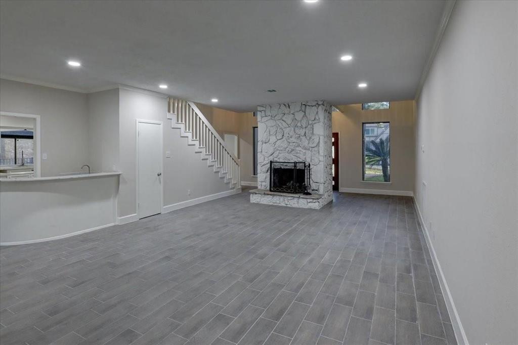 8407 Rebawood Drive, Humble, Texas image 10