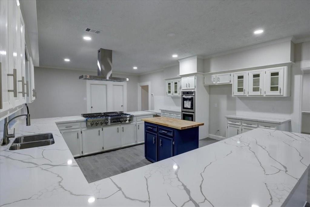 8407 Rebawood Drive, Humble, Texas image 15