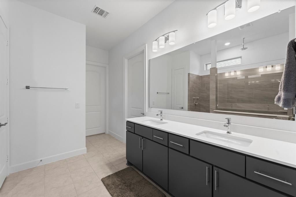 413 New Forest Lane, The Woodlands, Texas image 33