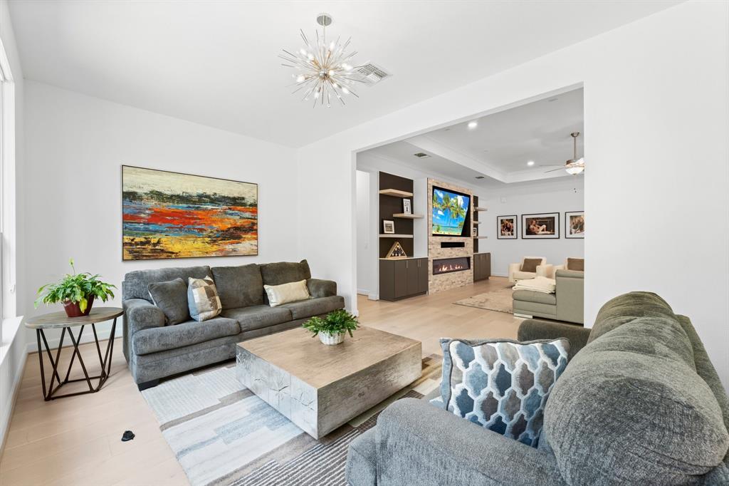 413 New Forest Lane, The Woodlands, Texas image 19