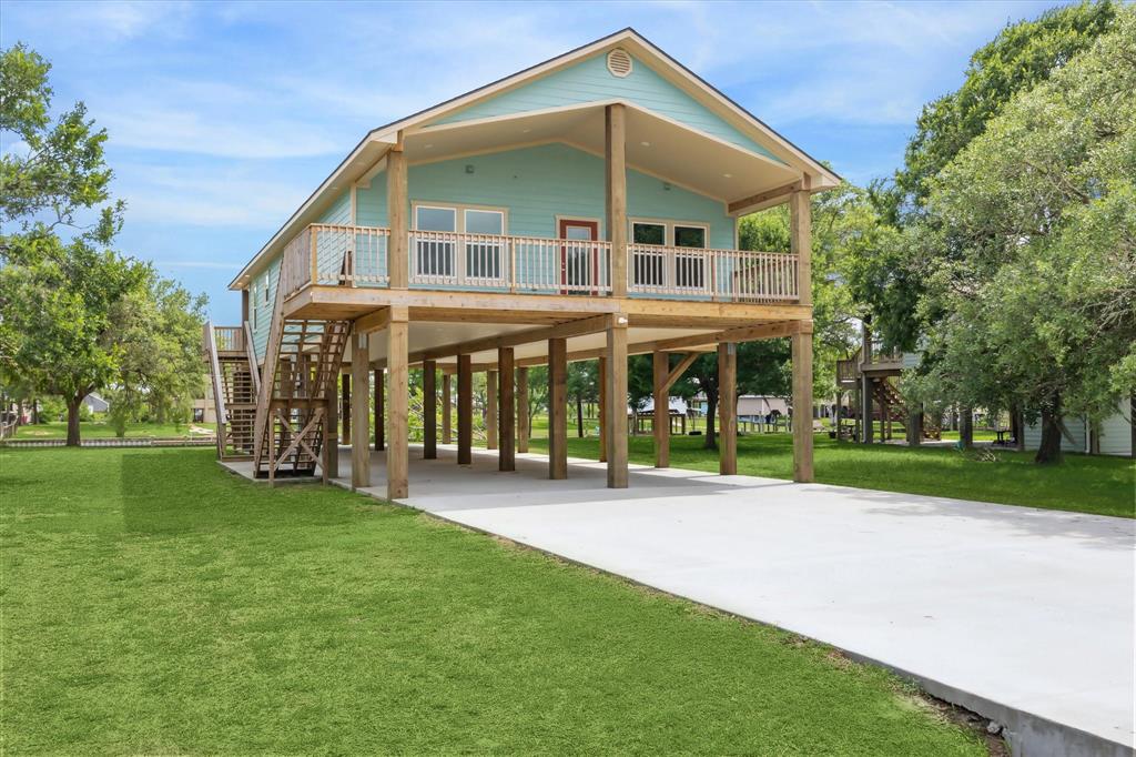 1822 County Road 297, Sargent, Texas image 1