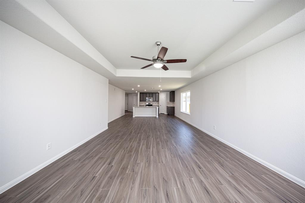 16921 Hazelnut Drive, Conroe, Texas image 7
