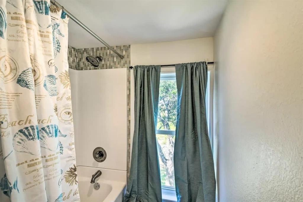 4027 Spanish Main Boulevard, Galveston, Texas image 18