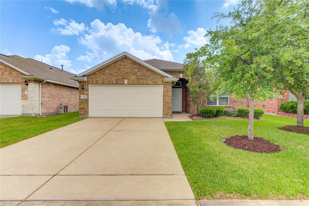 22219 Thresher Court, Katy, Texas image 1